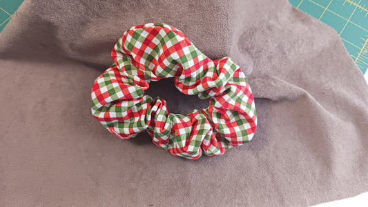 Scrunchie - Christmas Gingham